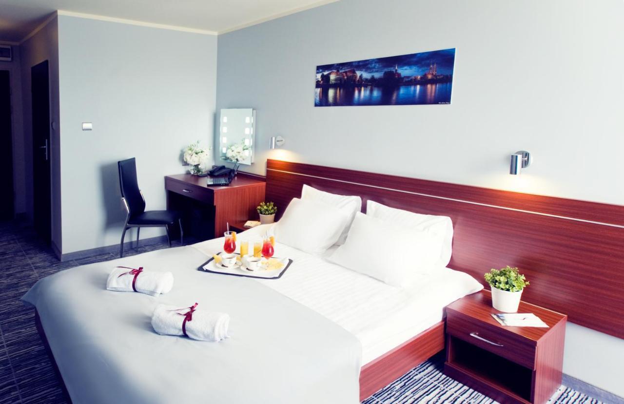 Hotel Slask Breslavia Esterno foto
